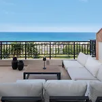 Zuzu Riviera Living 펜션 *