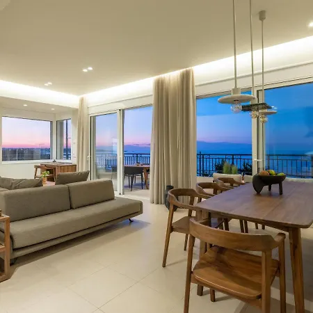 Zuzu Riviera Living בית נופש