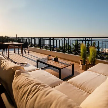 Zuzu Riviera Living בית נופש